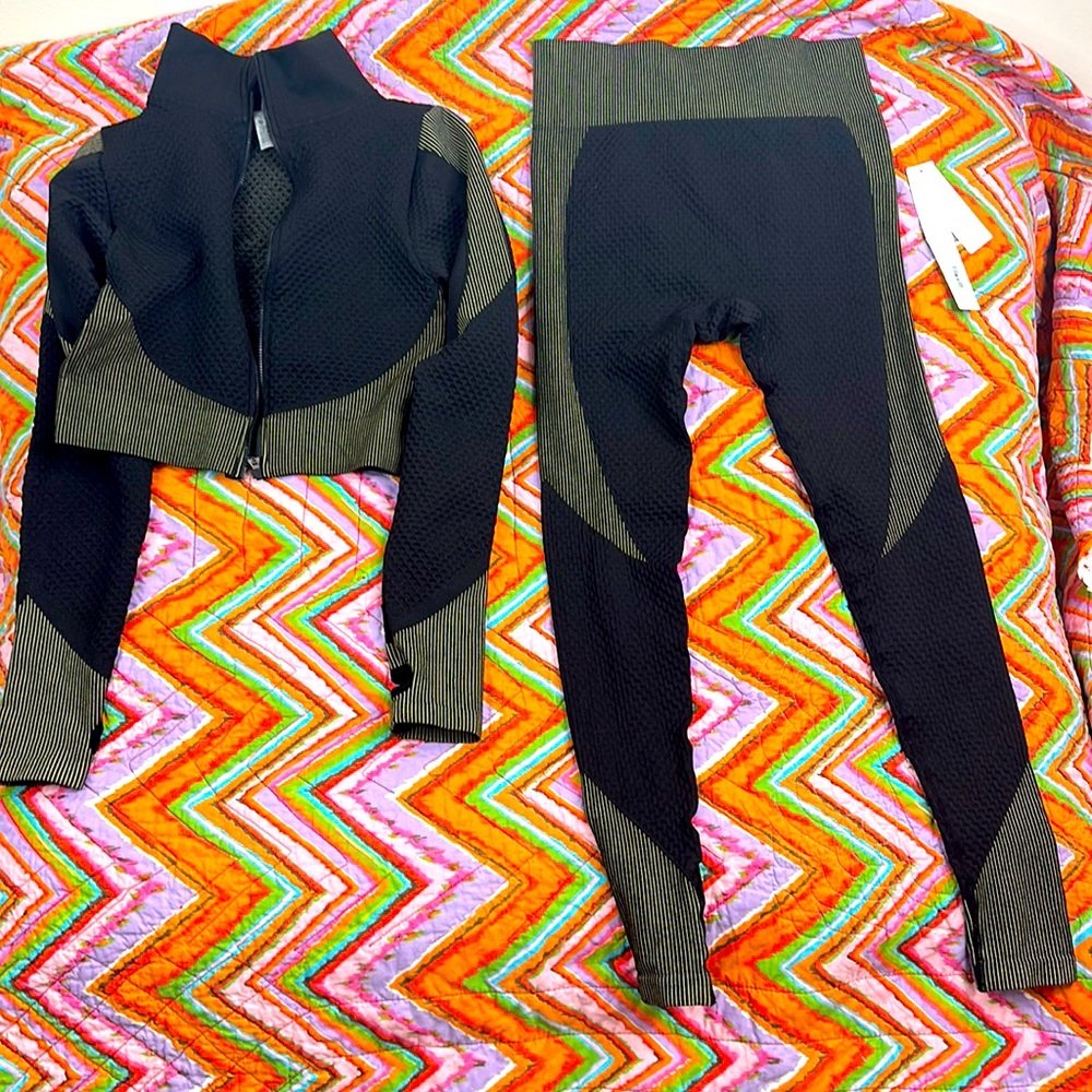 2 piece legging set, can wear as set or separate